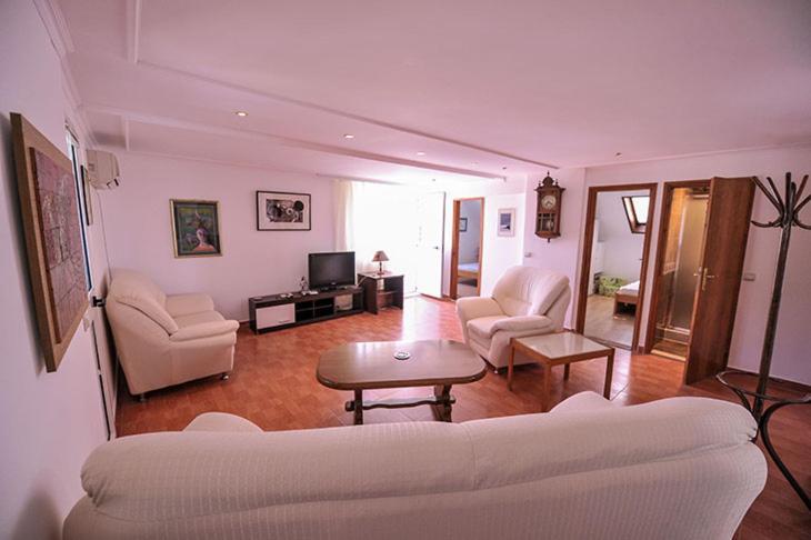 Vila Mila Petrovac Exterior foto